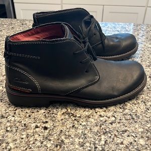 Clark’s boots size 11